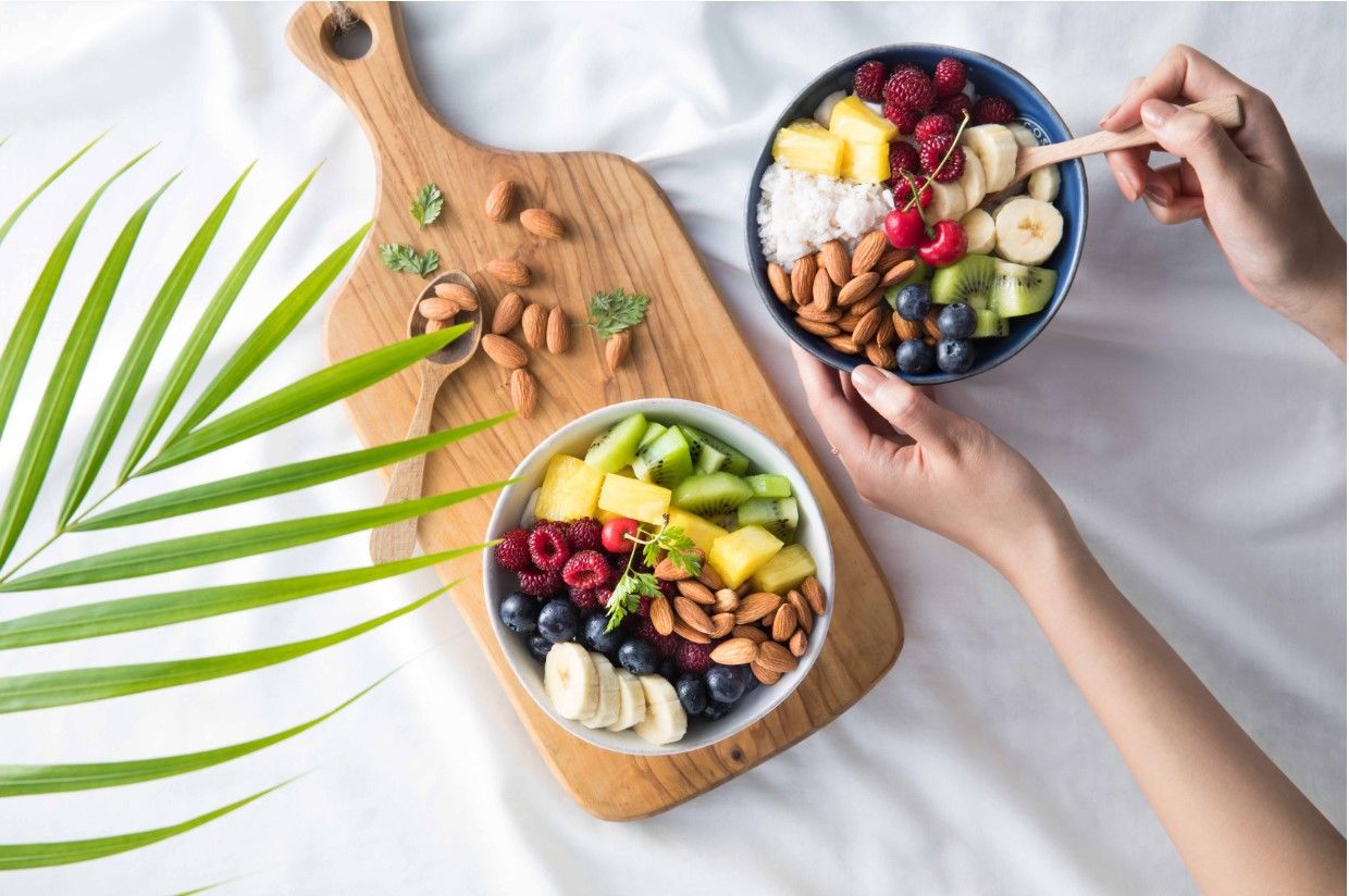 Fruit and almond breakfast bowls