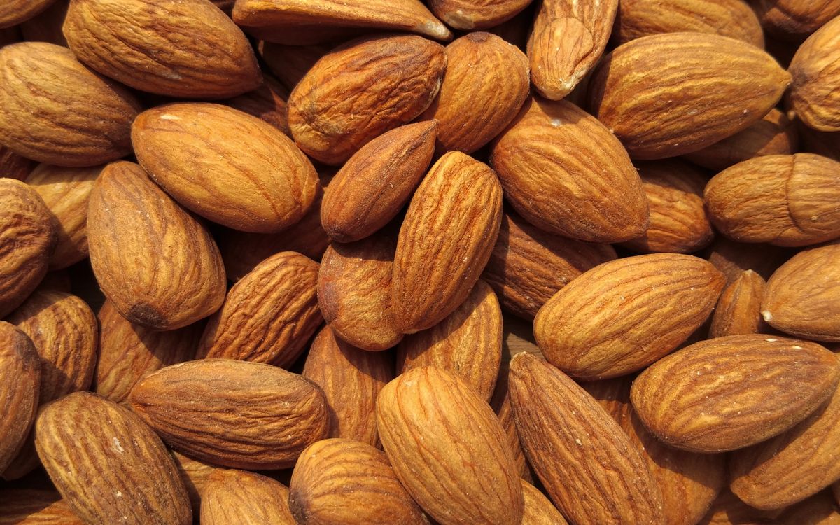 Almond kernels